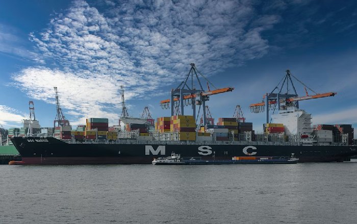Article Image for AI Drives Efficiency In Logistics And Shipping